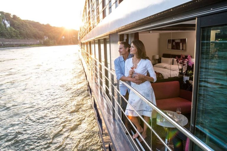 Amazing 5 Star Bordeaux River Cruise With FREE 2 Night Stay in Paris, ALL DATES €2199!