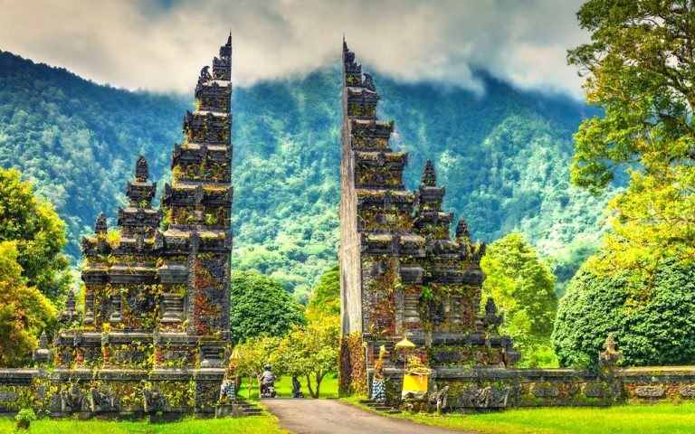 The Ultimate Bali Bucket List: Top Things to do in North, South & East Bali