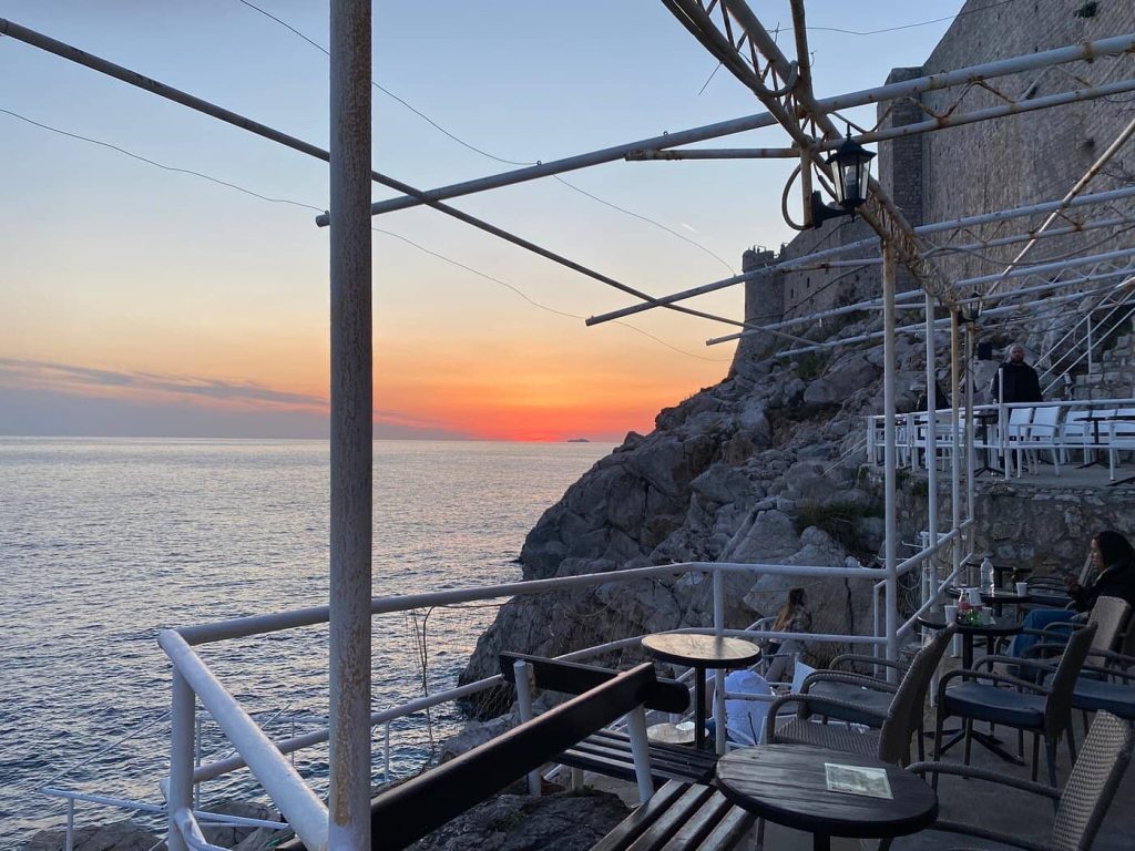 things to see and do in dubrovnik Buza Bar