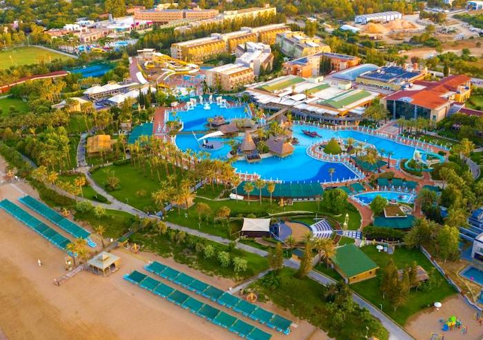 Pegasos World Hotel with waterpark