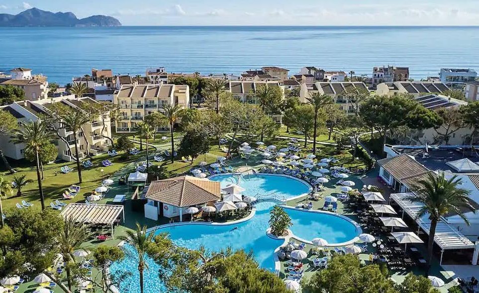holidays to majorca at the hotel stil picafort park