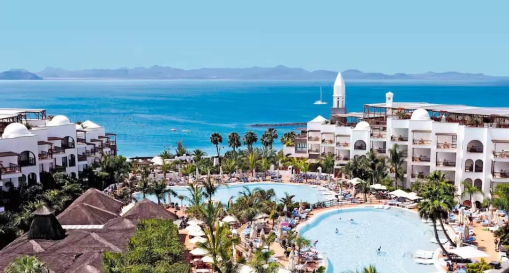 A stay at the Princesa Yaiza hotel in Lanzarote is one of the many luxury family holidays available from Shannon airport