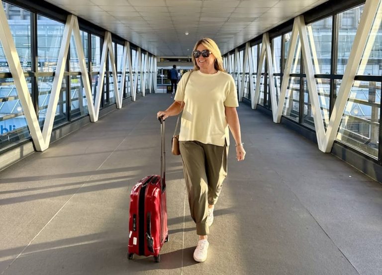 My Top Travel Essentials – Travel Must Haves For The Plane And On Holiday