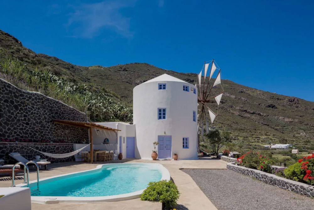 luxury villas in Santorini