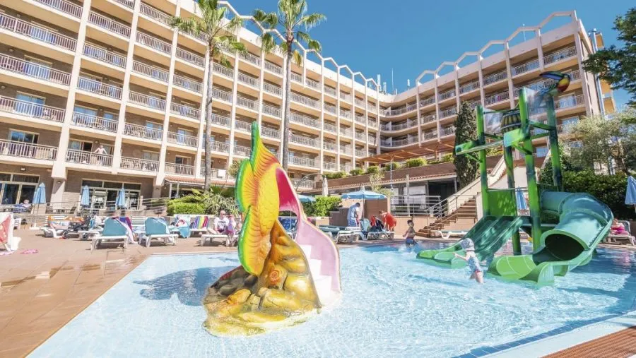 family holidays at Avenida-Suites, Salou